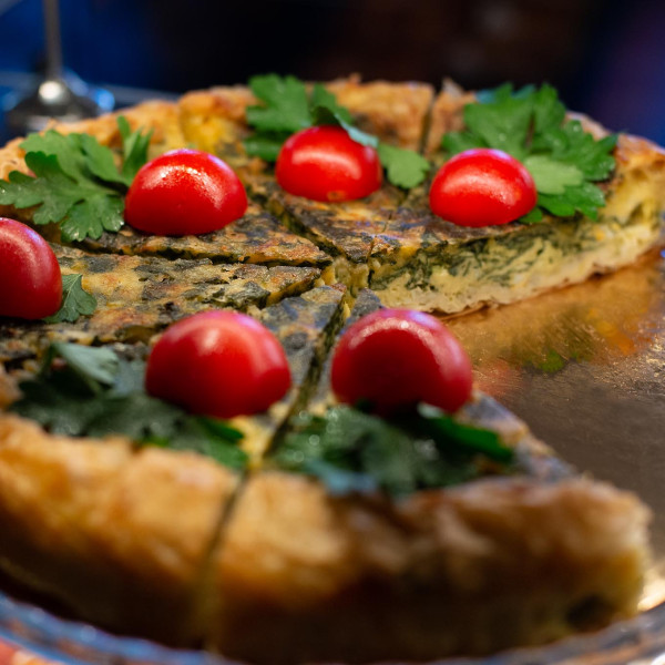 Spinātu-kamambēra pīrāgs