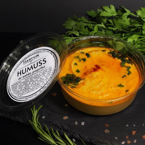 Humuss ar saldo papriku 200gr.