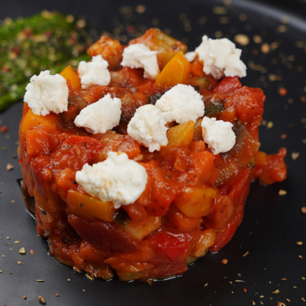 Dārzeņu sautējums "Ratatujs" ar kazas sieru 500g