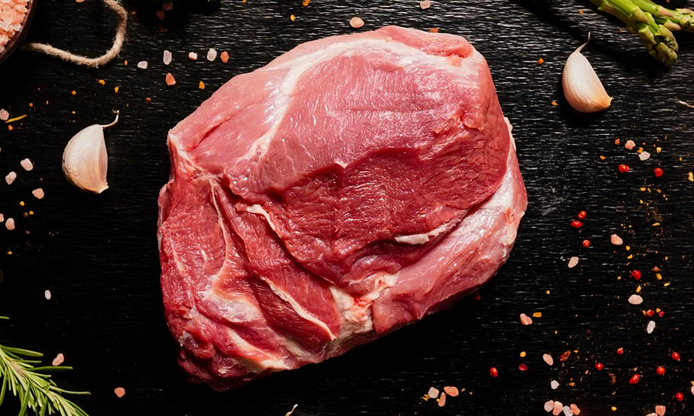 Atdzesēta cūkgaļas lāpstiņa bez ādas