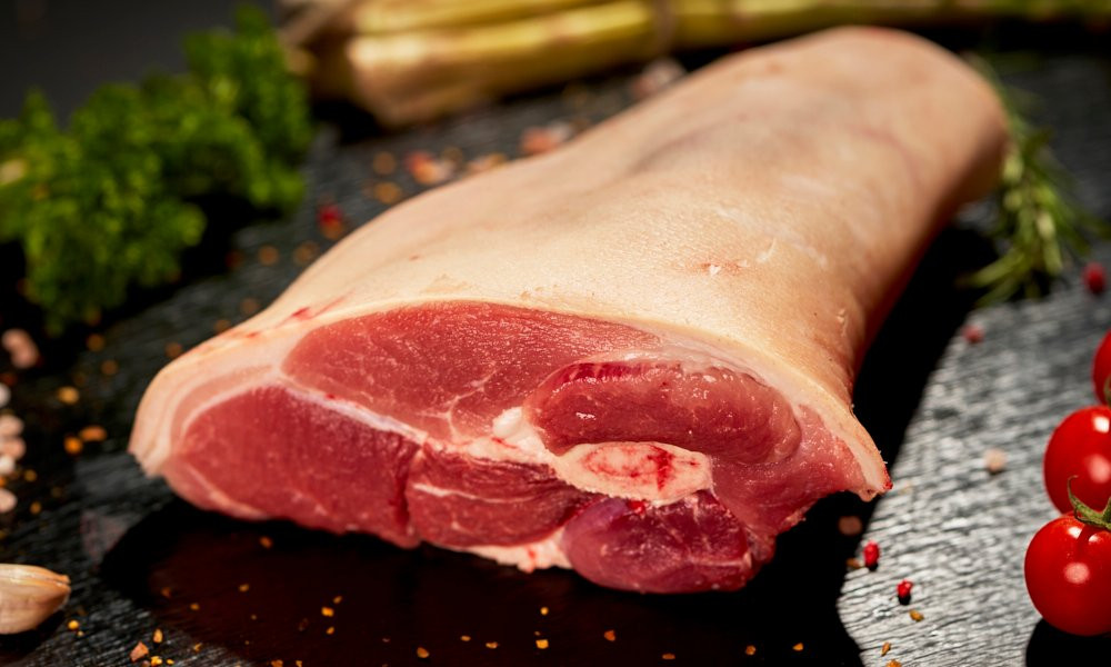 Atdzesēts priekšējais cūkgaļas stilbiņš