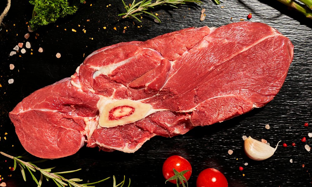 Liellopa lāpstiņa ar kaulu svaigi atdzesēta