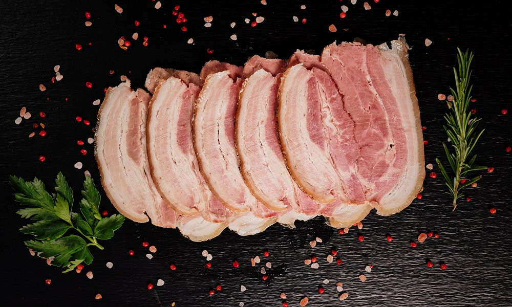 Vārīta cūkgaļas krūtiņa (vakuumā)