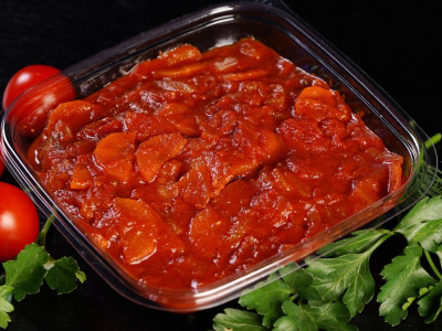Ceptas reņģes sarkanajā marinādē (450g)
