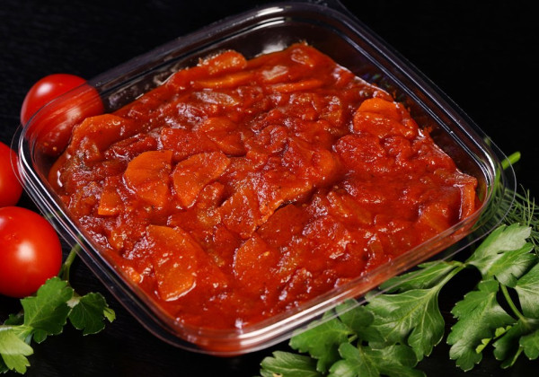 Ceptas reņģes sarkanajā marinādē (450g)