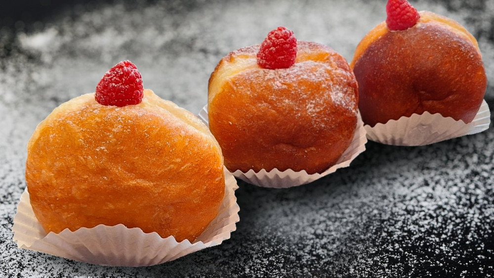 Pildīts virtulis ar vaniļas,aveņu krēmu