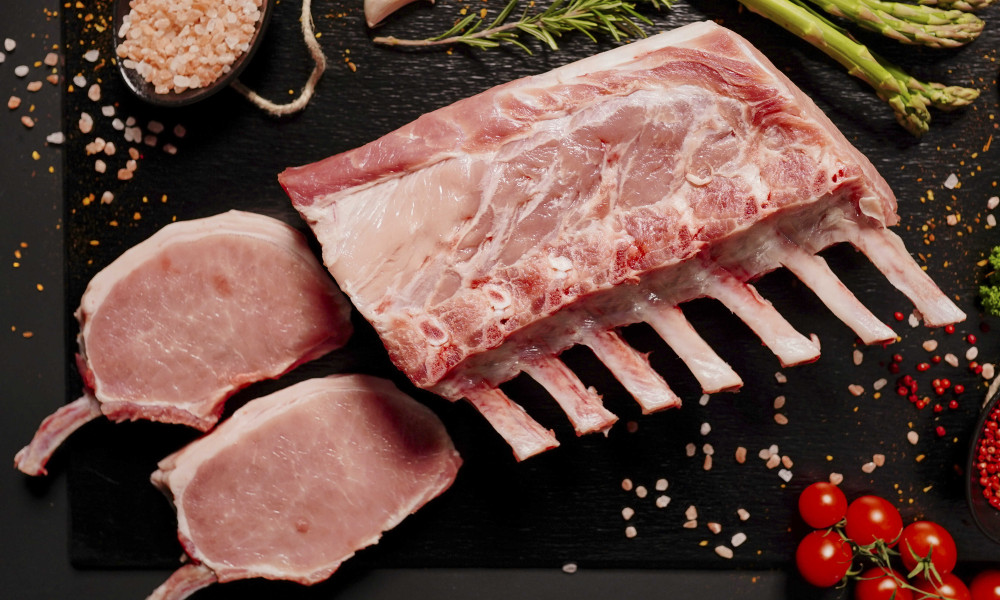 Atdzesēta cūkgaļas karbonāde ar kaulu