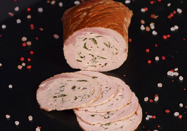 Kūpināta cūkgaļas rulete ar spinātiem