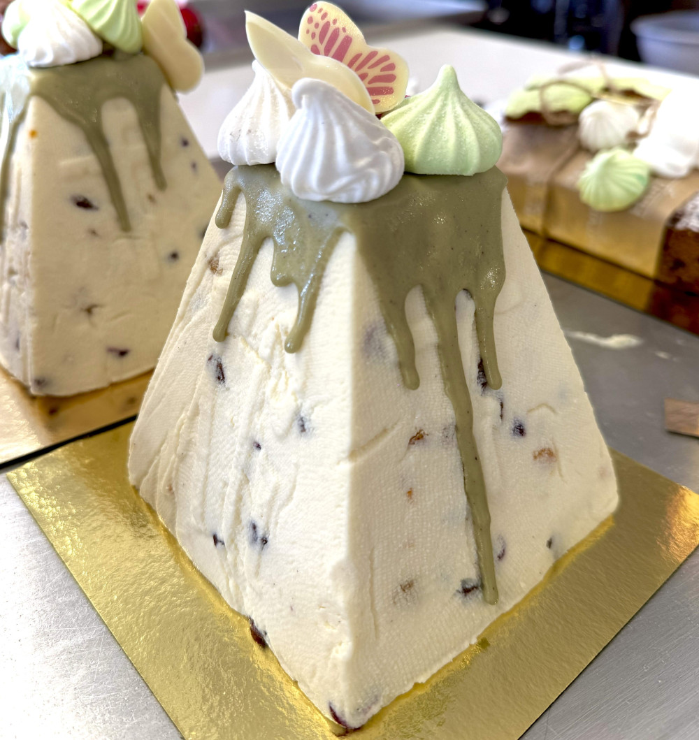 Lieldienu biezpiena pasha (850g)