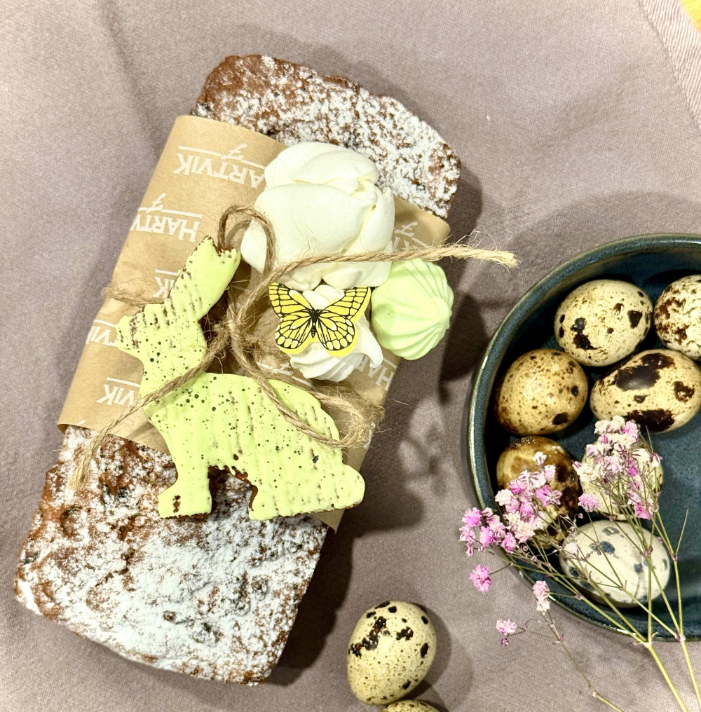 Lieldienu kēkss ar žāvētiem augļiem(450g)