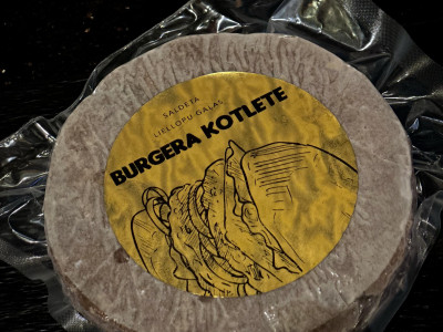 Saldētas liellopa gaļas burgera kotletes (2 gab) 300g