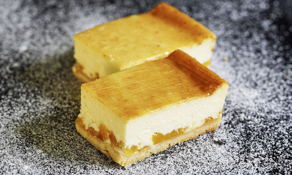 Biezpiena plātsmaize ar persikiem 170g