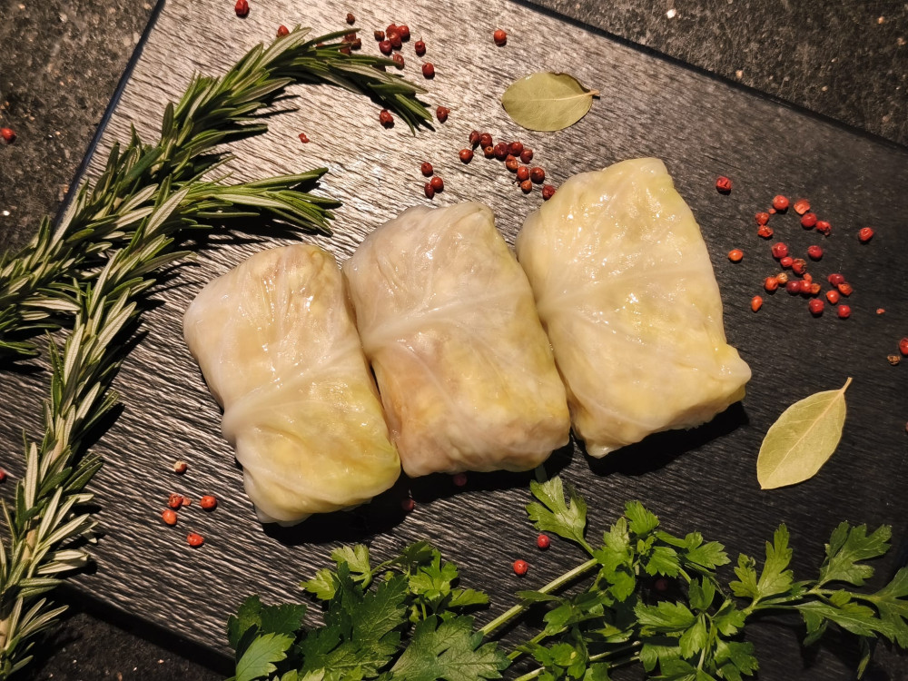 Kāpostu tīteņi ar liellopu gaļu