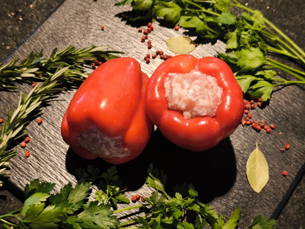 Pildīta paprika ar cūkgaļu