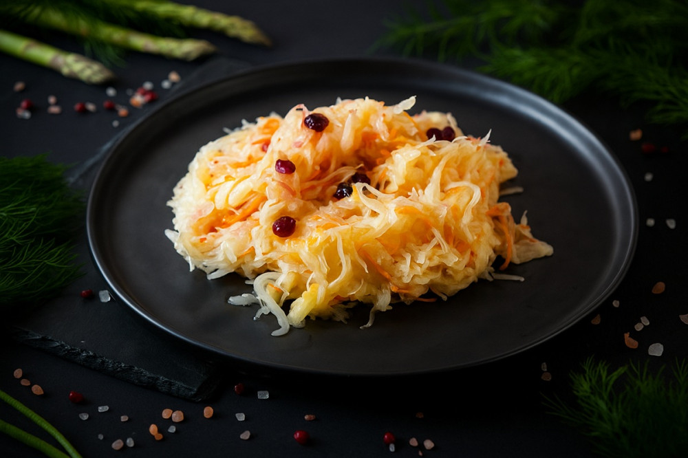 Skābēto kāpostu salāti ar dzērvenēm,  250gr.