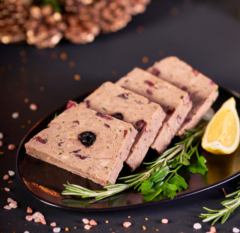 Pīles gaļas terīne ar ķiršiem