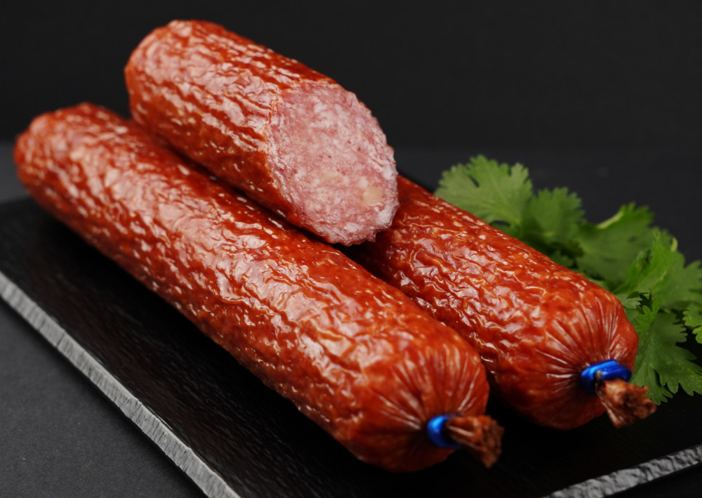 Pusžāvēta desa ar cieto sieru