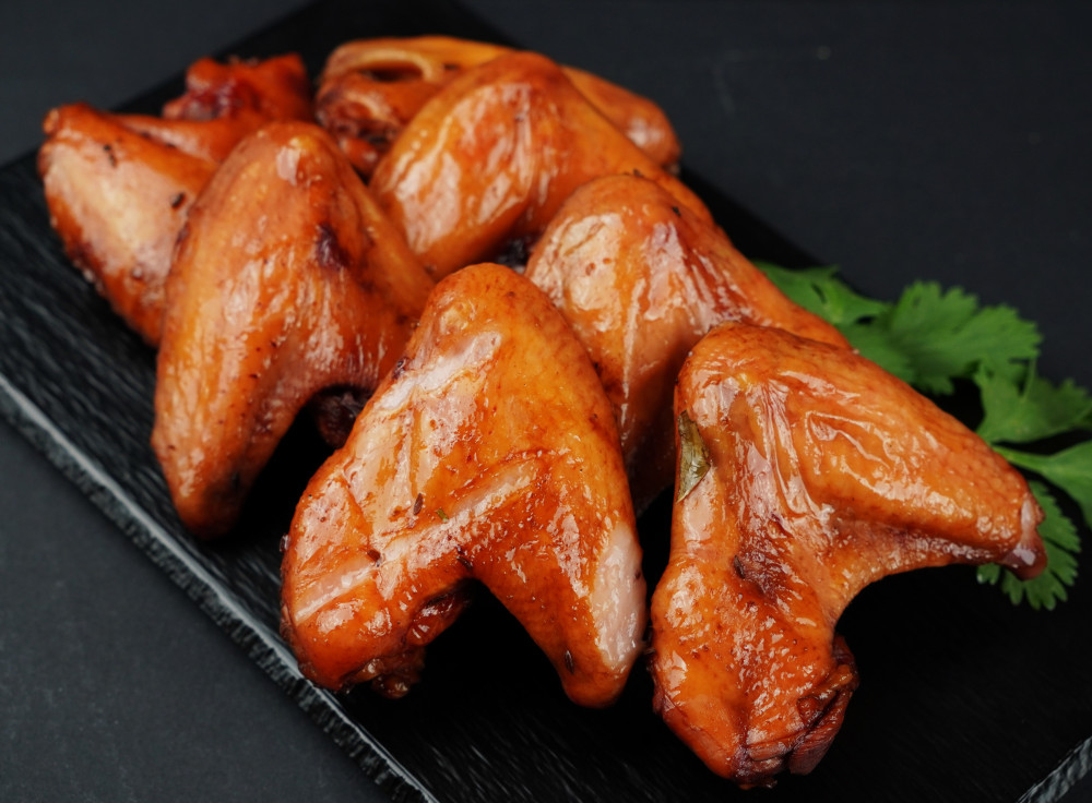 Marinēti kūpināti cāļu spārniņi