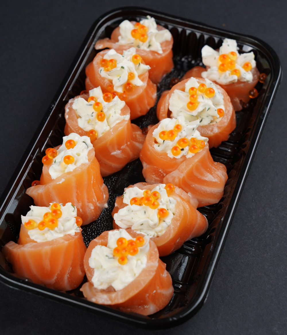 Mazsālīta laša uzkodas ar krēmsieru un foreles ikriem, 250g