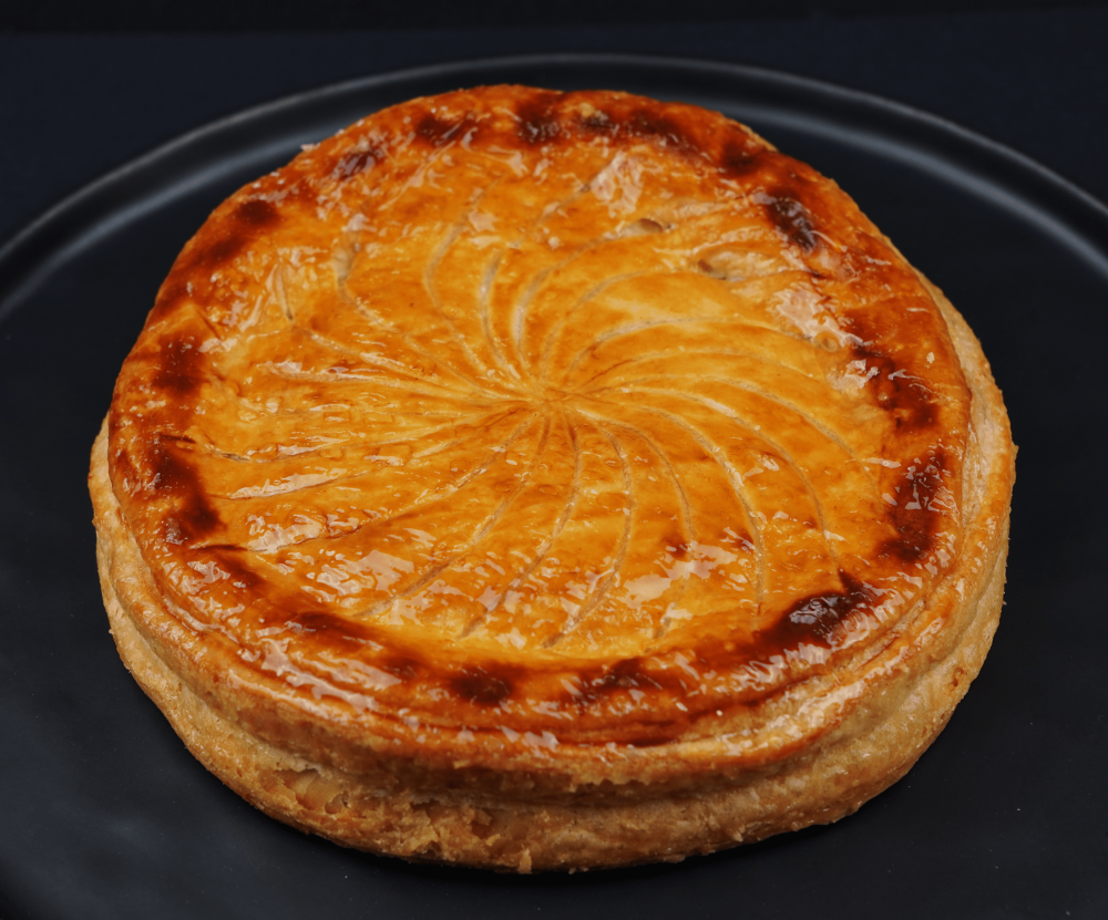 Ābolu - mandeļu pīrāgs, ~ 390g (1gab)