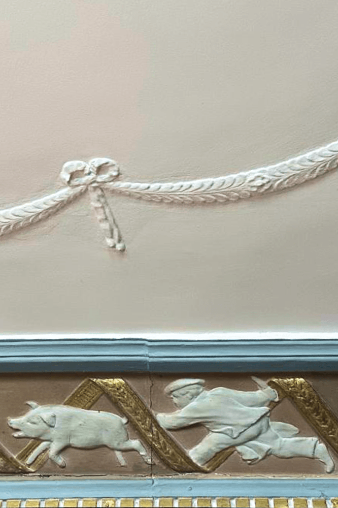 Veikala griestu ornaments, saglabājies no 1930. gada gaļas veikala